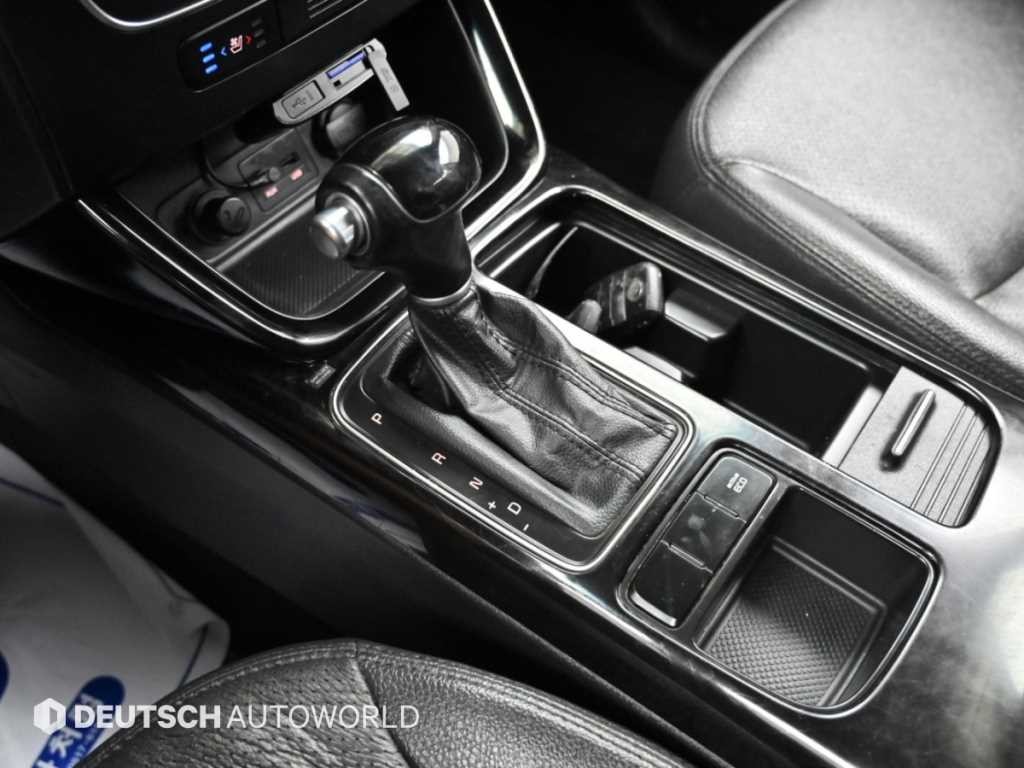 기아 쏘렌토 뉴 쏘렌토 R 2WD 2.0 TLX 스페셜 이미지 9