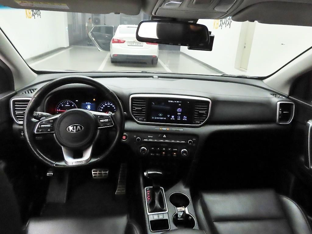 기아 스포티지 스포티지 더 볼드 2.0 디젤 2WD 럭셔리 이미지 8