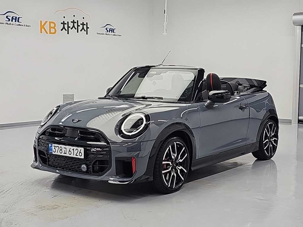 미니 쿠퍼 컨버터블 컨버터블 (F67) JCW 이미지 1