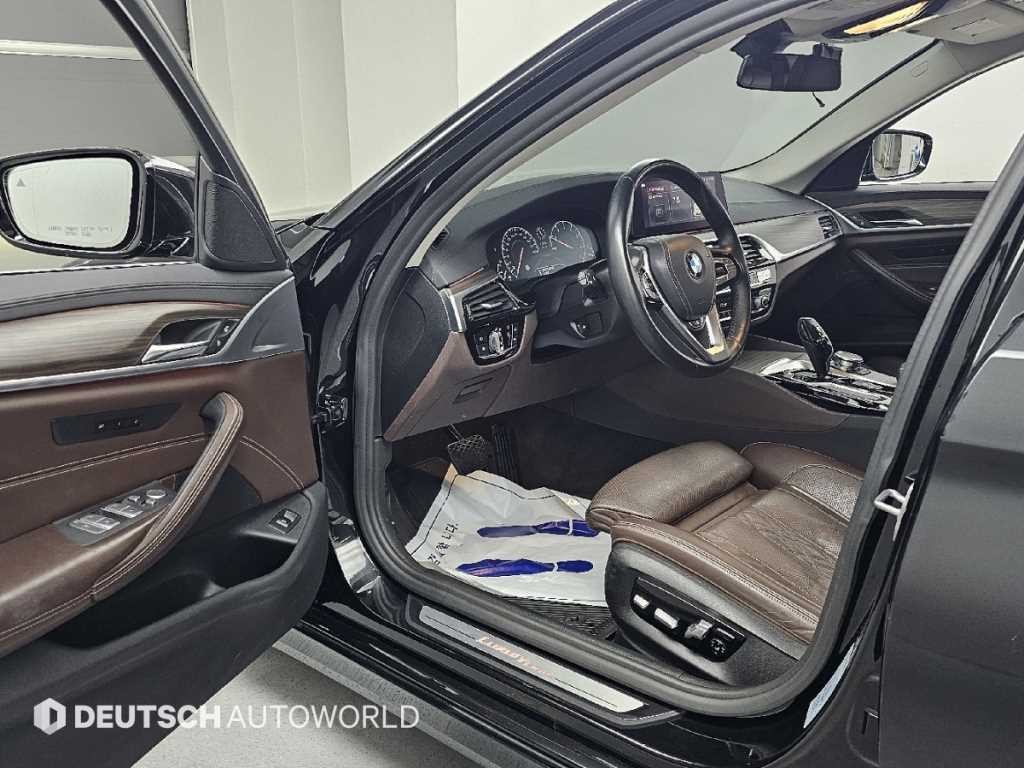 BMW 5시리즈 5시리즈 (G30) 530i xDrive 럭셔리 플러스 이미지 11