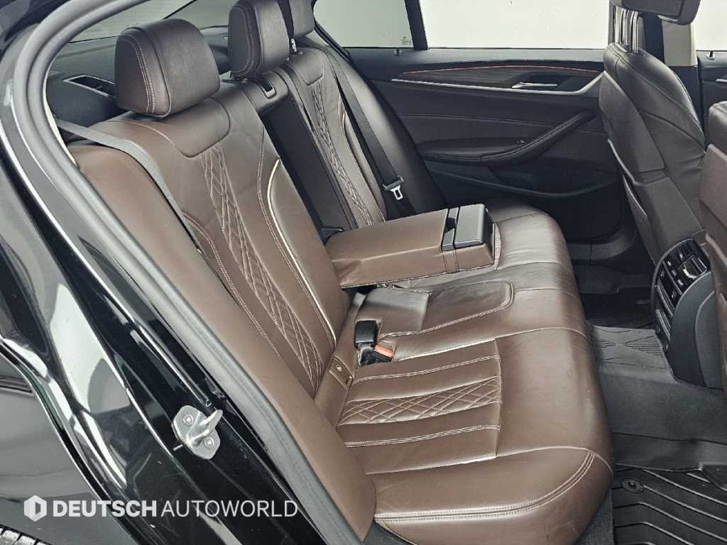 BMW 5시리즈 5시리즈 (G30) 530i xDrive 럭셔리 플러스 이미지 12