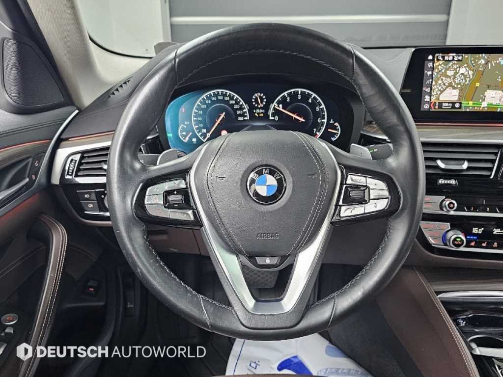 BMW 5시리즈 5시리즈 (G30) 530i xDrive 럭셔리 플러스 이미지 13