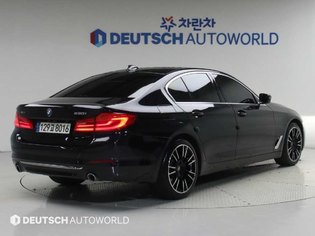 BMW 5시리즈 5시리즈 (G30) 530i xDrive 럭셔리 플러스 이미지 2