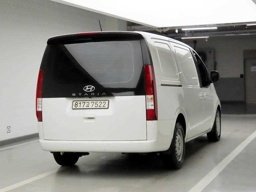 현대 스타리아 2WD 디젤 카고 스마트 3인승 이미지 4