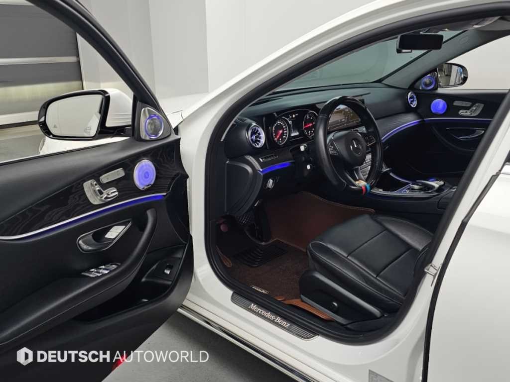 벤츠 E 클래스 E-클래스 W213 E220d 익스클루시브 이미지 11