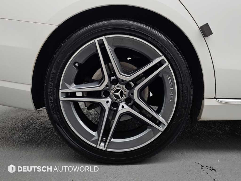 벤츠 E 클래스 E-클래스 W213 E220d 익스클루시브 이미지 5