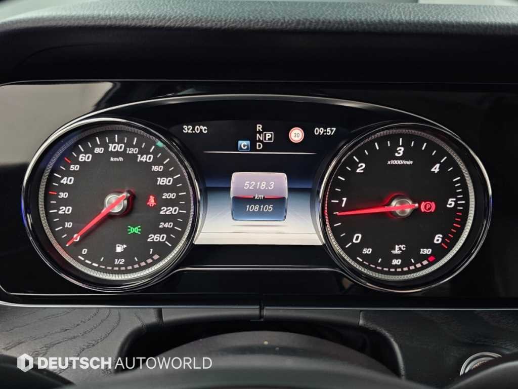 벤츠 E 클래스 E-클래스 W213 E220d 익스클루시브 이미지 8