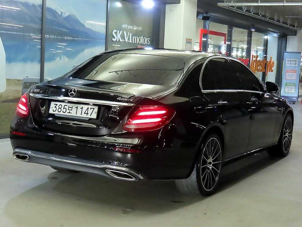벤츠 E 클래스 E-클래스 W213 E300 아방가르드 이미지 4