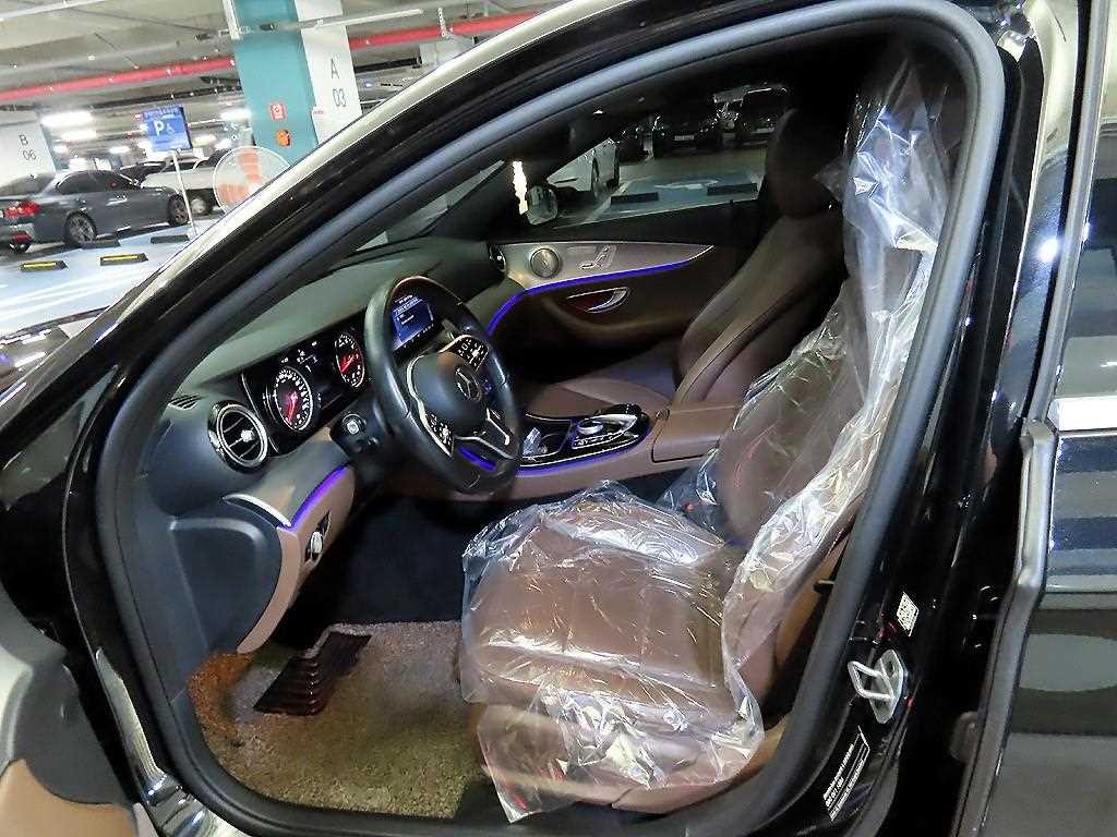 벤츠 E 클래스 E-클래스 W213 E300 아방가르드 이미지 6