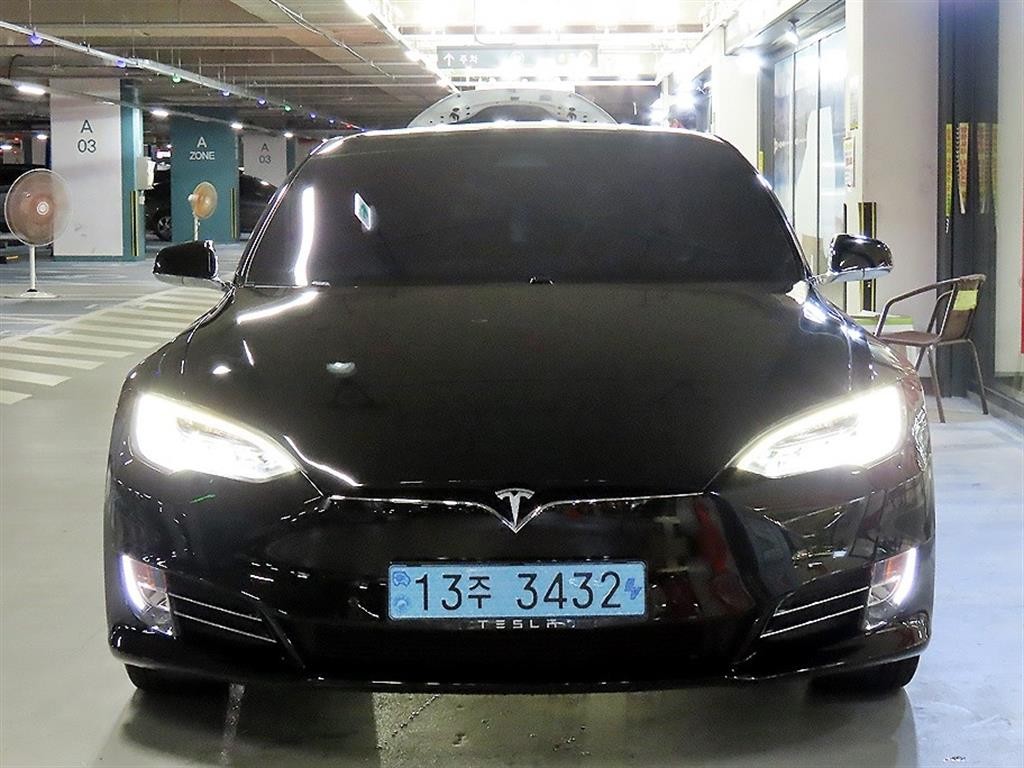 테슬라 모델 S 75D 이미지 2