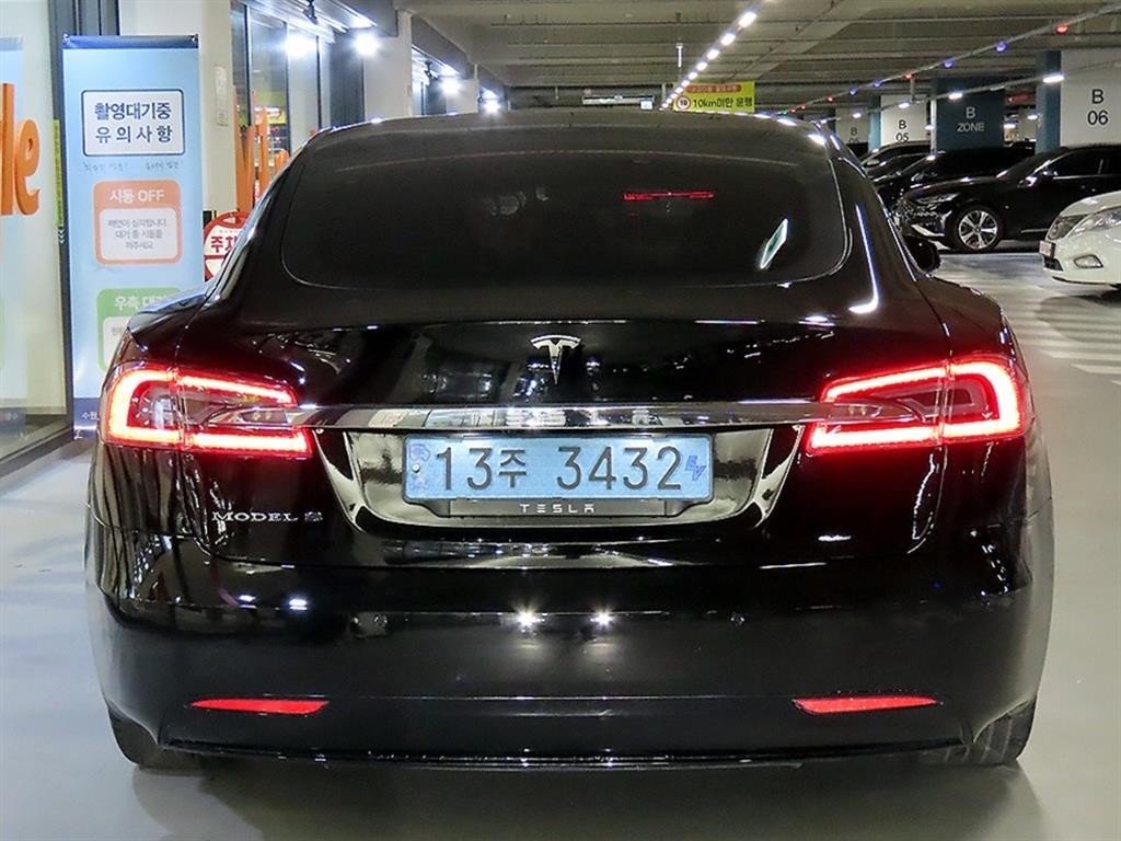 테슬라 모델 S 75D 이미지 5