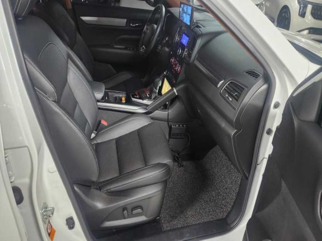 르노코리아(삼성) QM6 더뉴QM6 퀘스트 2.0 LPe 2WD 밴 이미지 10