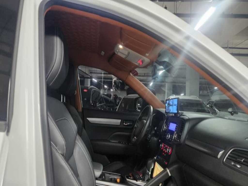 르노코리아(삼성) QM6 더뉴QM6 퀘스트 2.0 LPe 2WD 밴 이미지 9