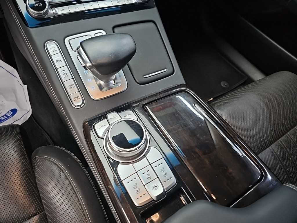 제네시스 G90 3.8 GDI AWD 럭셔리 이미지 8