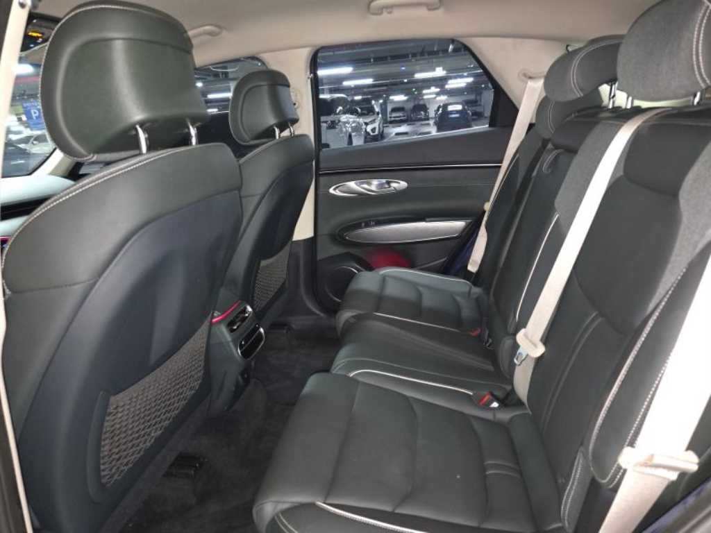 제네시스 GV70 일렉트리파이드 GV70 e-AWD 이미지 7