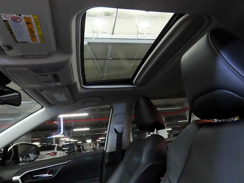 토요타 라브4 RAV4(5세대) 2.5 2WD 이미지 17