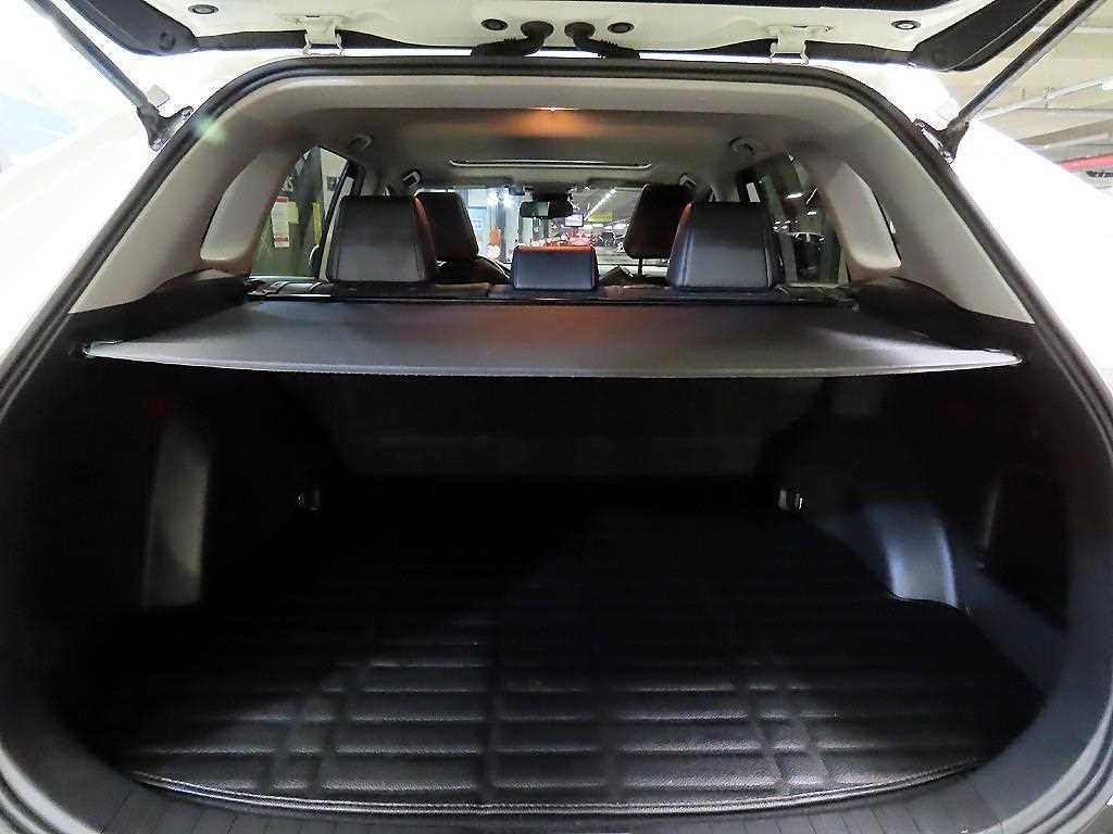 토요타 라브4 RAV4(5세대) 2.5 2WD 이미지 18
