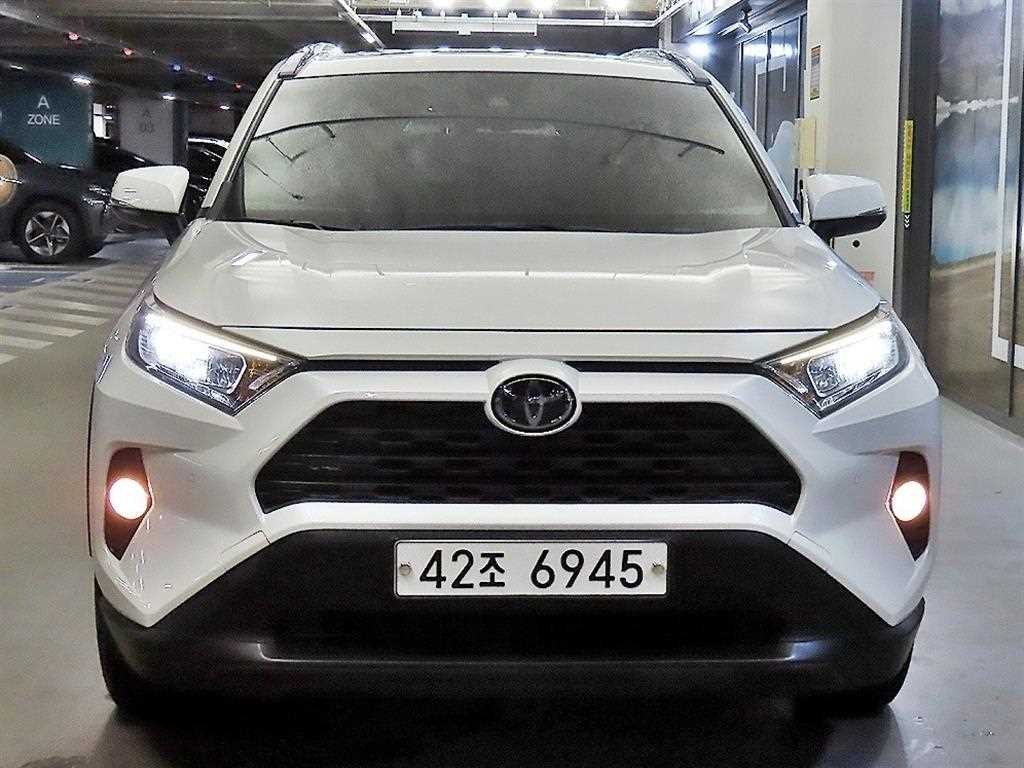 토요타 라브4 RAV4(5세대) 2.5 2WD 이미지 2