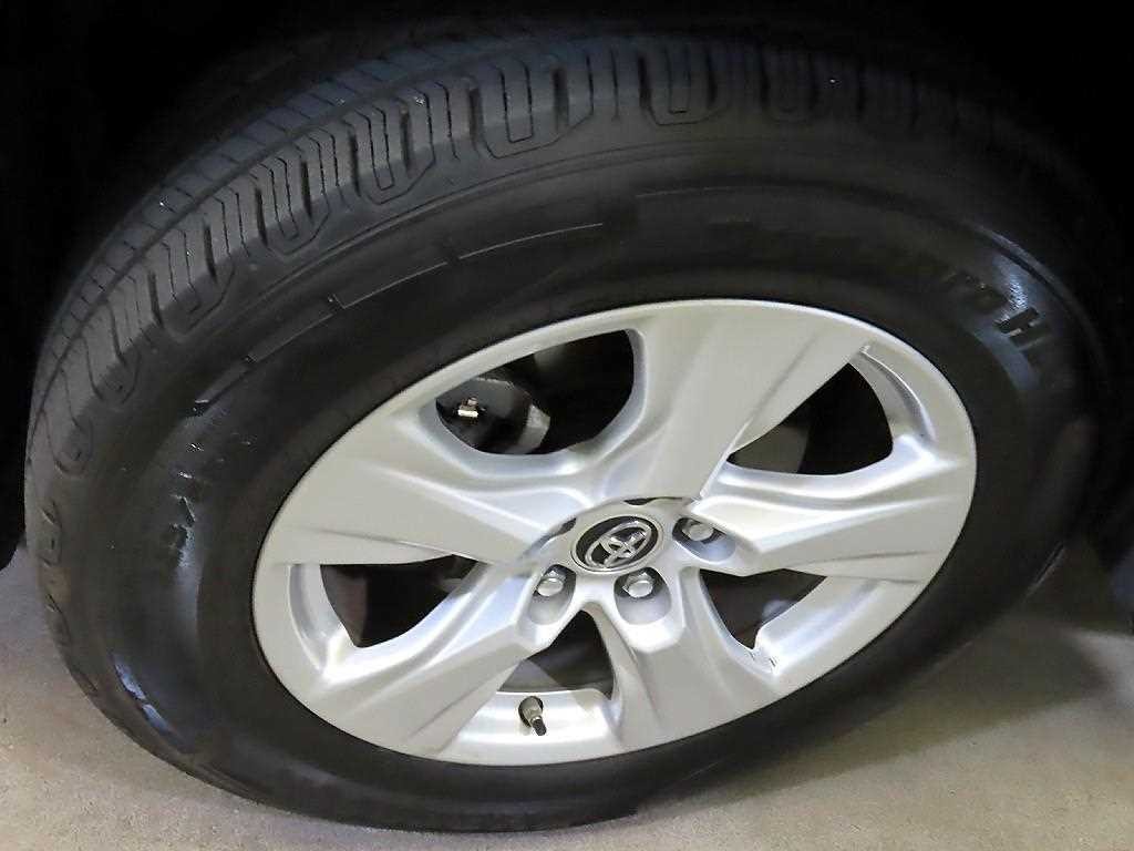 토요타 라브4 RAV4(5세대) 2.5 2WD 이미지 20