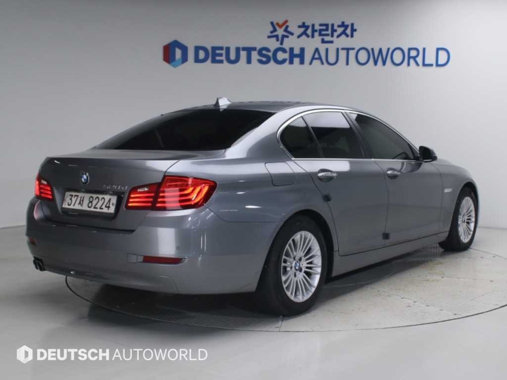 BMW 5시리즈 5시리즈 (F10) 520d 이미지 2