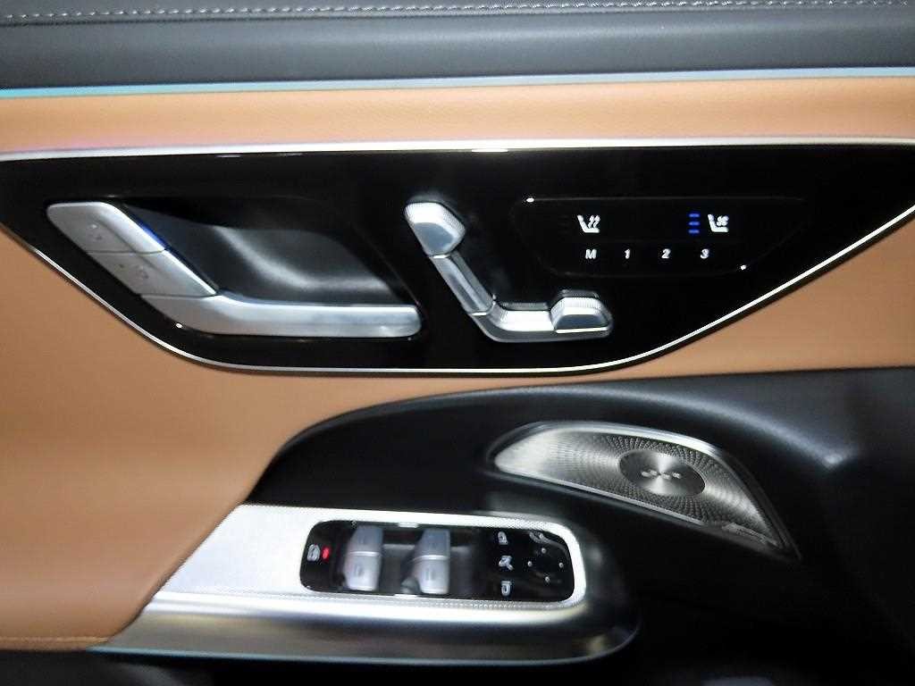 벤츠 E 클래스 E-클래스 W214 E300 4MATIC AMG Line 이미지 13