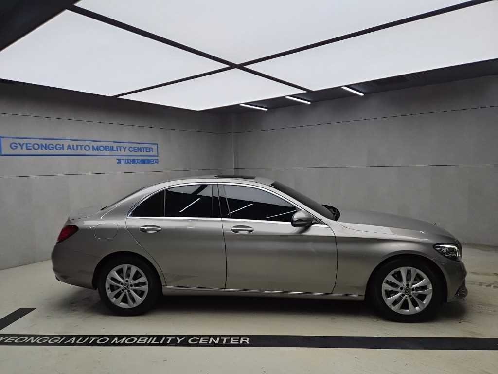 벤츠 C 클래스 C클래스 W205 C220 d 아방가르드 이미지 2