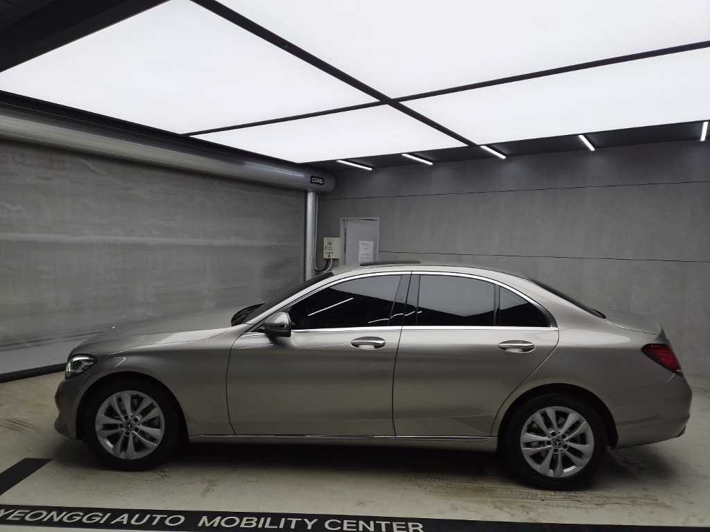 벤츠 C 클래스 C클래스 W205 C220 d 아방가르드 이미지 4