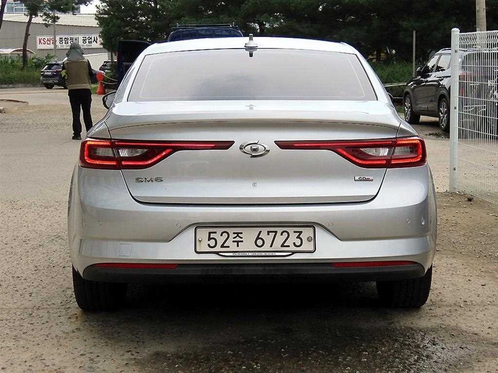 르노코리아(삼성) SM6 가솔린 2.0 GDe RE 이미지 4