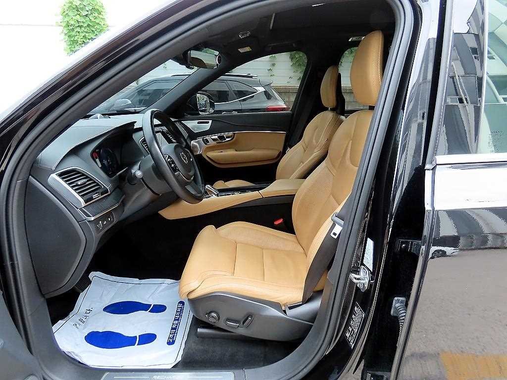 볼보 XC90 XC90 2세대 2.0 T8 AWD 인스크립션 이미지 5
