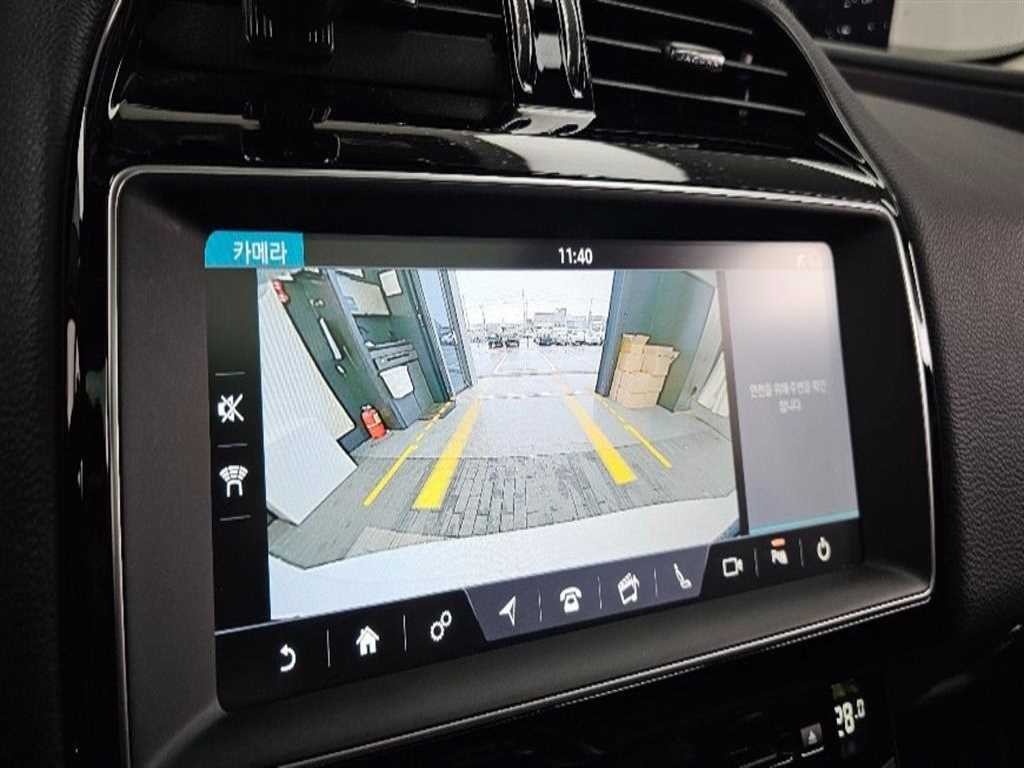 재규어 XE 2.0T 프레스티지 이미지 15