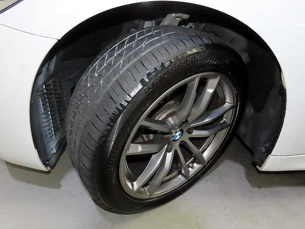 BMW 5시리즈 5시리즈 (G30) 520d xDrive M 스포츠 플러스 이미지 20