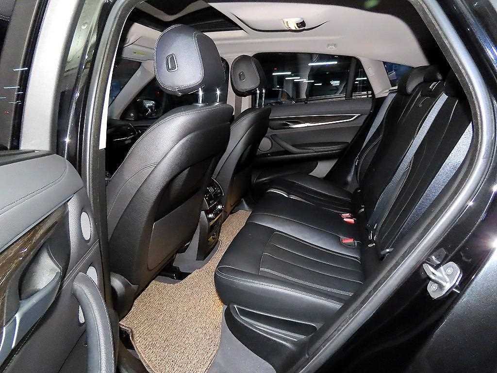 BMW X6 X6 (F16) xDrive 30d 이미지 8