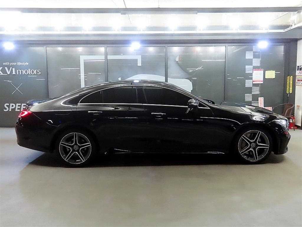 벤츠 CLS 클래스 CLS클래스 C257 CLS 300d 4MATIC 이미지 3