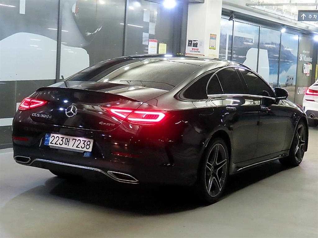 벤츠 CLS 클래스 CLS클래스 C257 CLS 300d 4MATIC 이미지 4