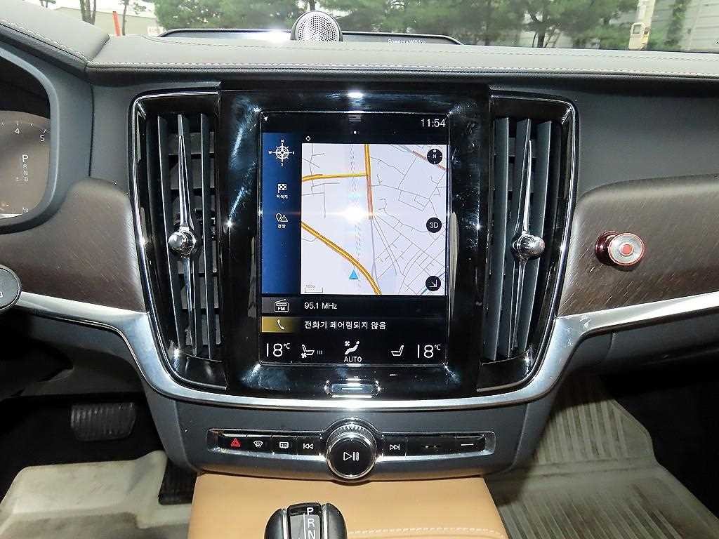 볼보 V90 V90 크로스컨트리 T5 프로 AWD 이미지 14