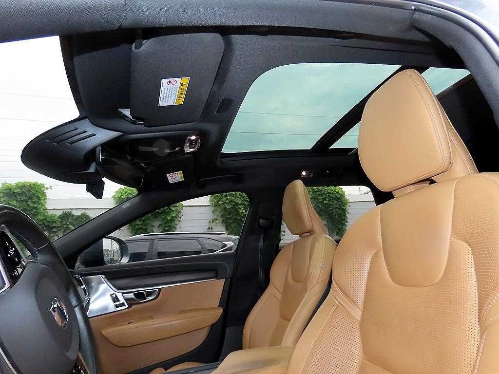 볼보 V90 V90 크로스컨트리 T5 프로 AWD 이미지 16