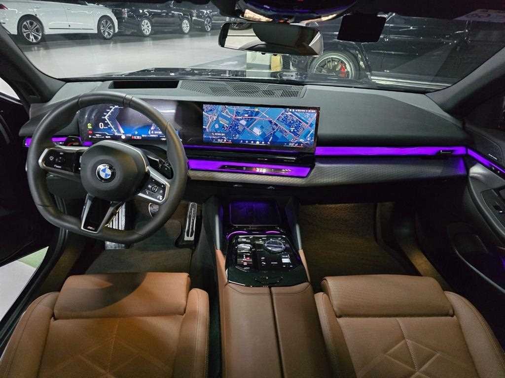 BMW 5시리즈 5시리즈 (G60) 530i xDrive M 스포츠 이미지 12