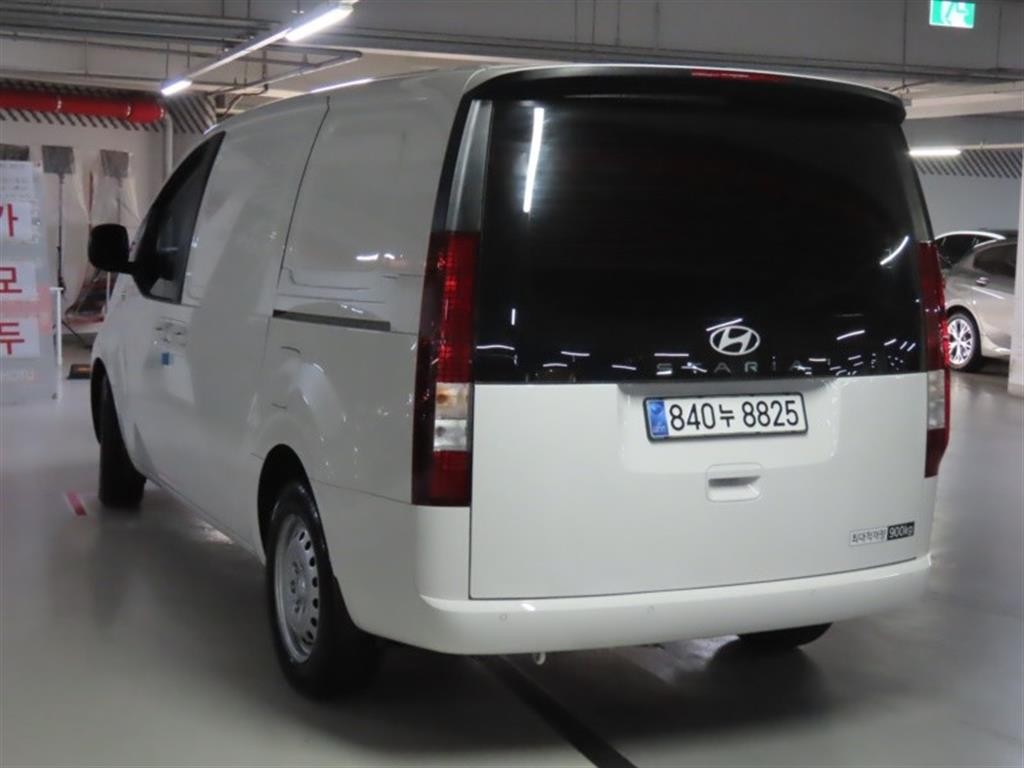 현대 스타리아 2WD 디젤 카고 스마트 이미지 4