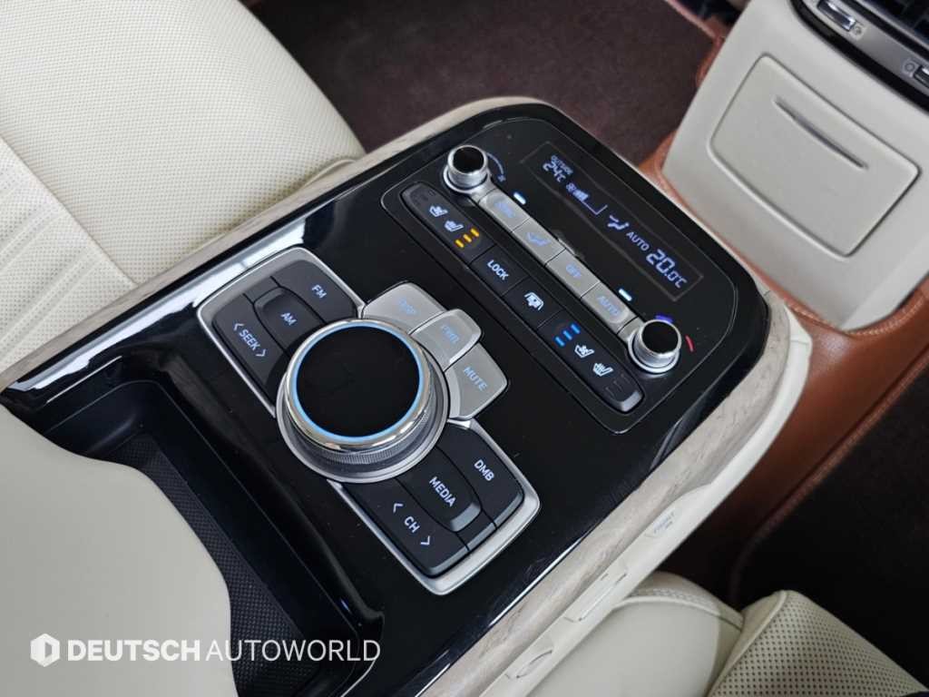 제네시스 G90 3.8 GDI AWD 럭셔리 이미지 17