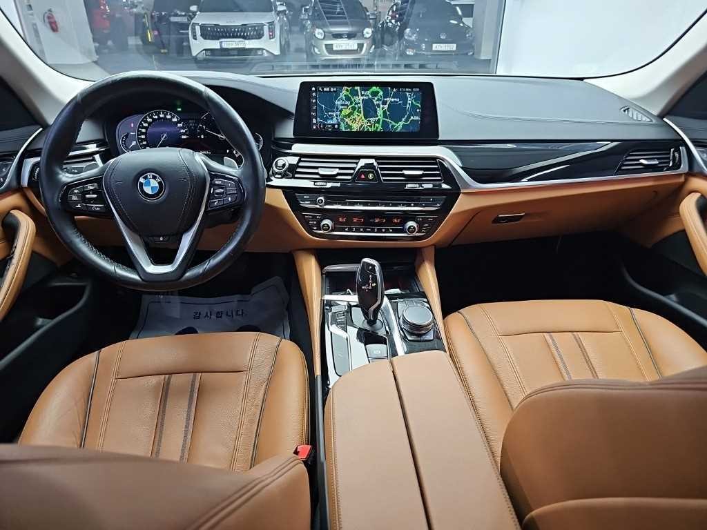 BMW 5시리즈 5시리즈 (G30) 520d 럭셔리 스페셜 에디션 이미지 7
