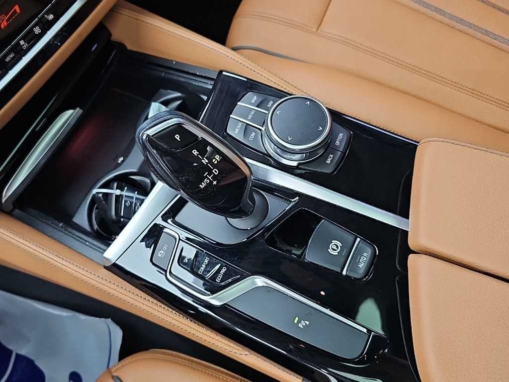 BMW 5시리즈 5시리즈 (G30) 520d 럭셔리 스페셜 에디션 이미지 8