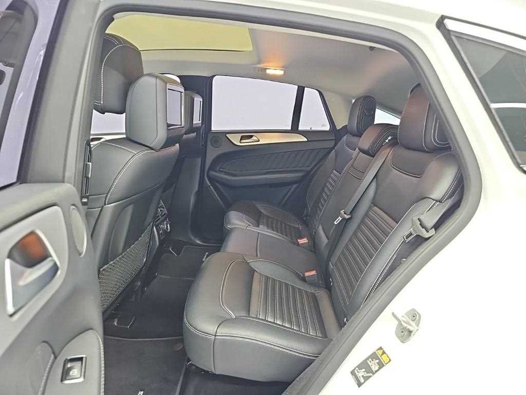 벤츠 GLE 클래스 GLE 클래스 W166 GLE 350 d 4MATIC 쿠페 이미지 13