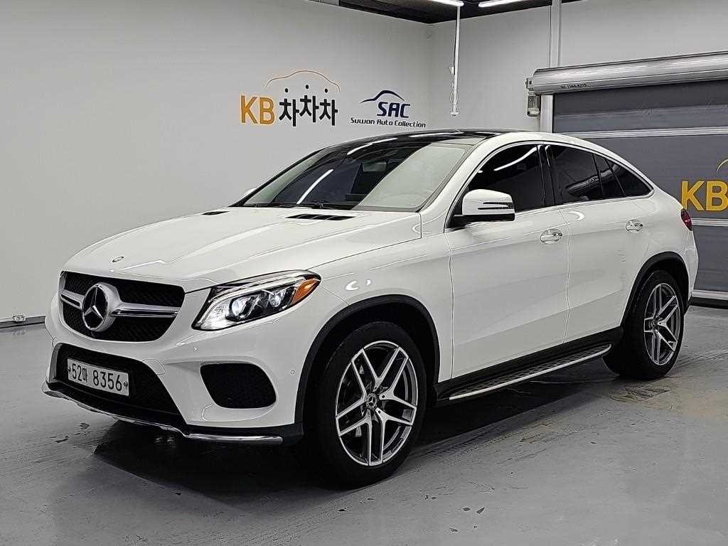 벤츠 GLE 클래스 GLE 클래스 W166 GLE 350 d 4MATIC 쿠페 이미지 2
