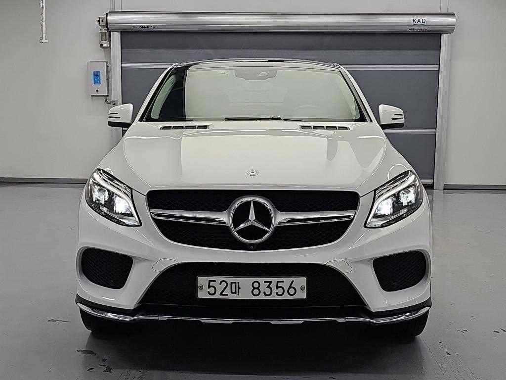 벤츠 GLE 클래스 GLE 클래스 W166 GLE 350 d 4MATIC 쿠페 이미지 3