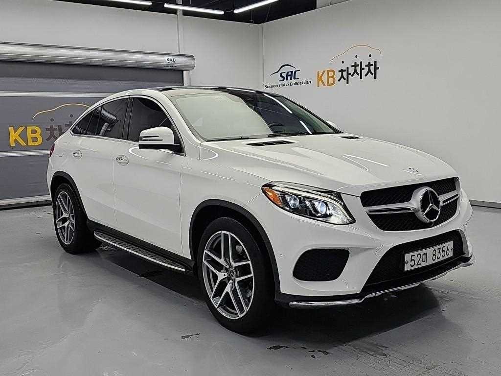 벤츠 GLE 클래스 GLE 클래스 W166 GLE 350 d 4MATIC 쿠페 이미지 5