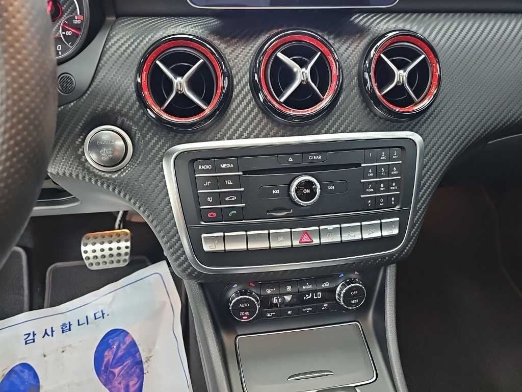 벤츠 A 클래스 A클래스 W176 A45 AMG 4MATIC 이미지 11