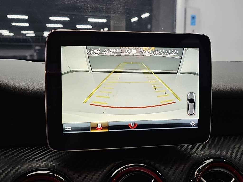 벤츠 A 클래스 A클래스 W176 A45 AMG 4MATIC 이미지 16