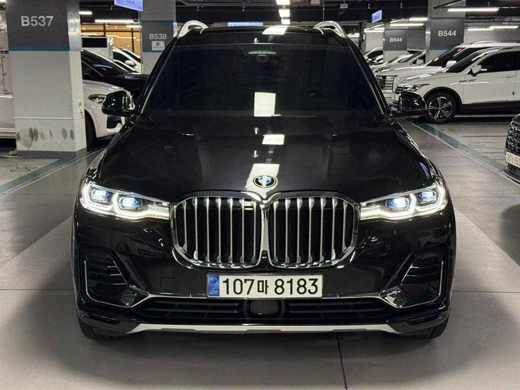 BMW X7 X7 (G07) xDrive 30d 디자인 퓨어 엑셀런스 6인승 이미지 2