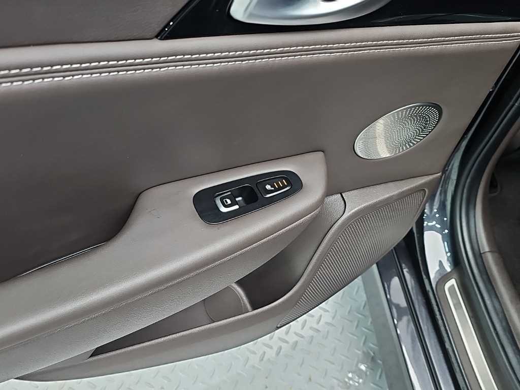 기아 스팅어 가솔린 2.0 터보 2WD 플래티넘 이미지 13