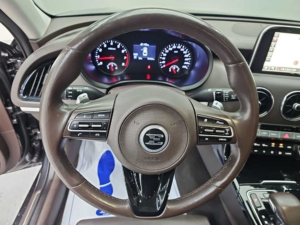 기아 스팅어 가솔린 2.0 터보 2WD 플래티넘 이미지 9